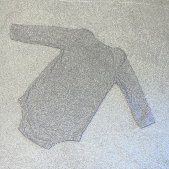 ✨4 FOR $15✨ CUTIE BODYSUIT - Picture 2 of 2